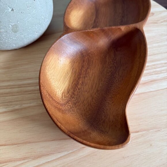 Handcrafted Monkey Pod Wood divided Serving Dish - Picture 3 of 13